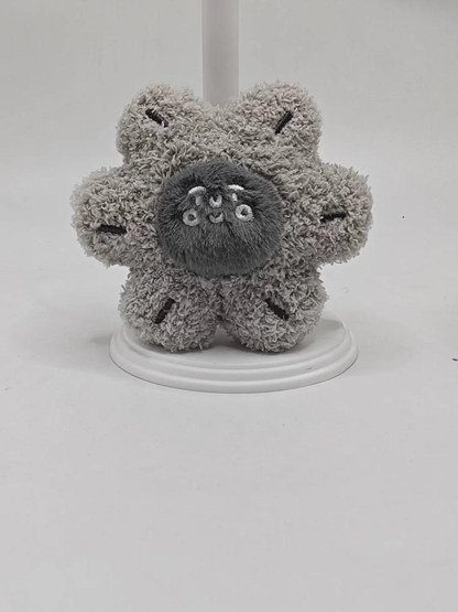 灰色花花頭吊飾